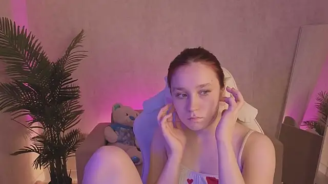 Snapshot of SweetieBlush chatting on 05.30.26 SweetieBlush online show from 05.30.26