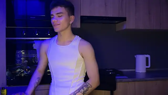 MaxWoolf online show from 06.03.26