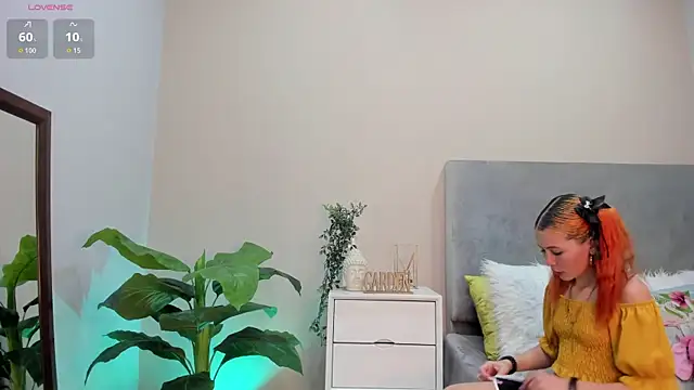 Snapshot of MAYTEMINAJ chatting on 06.26.26 MAYTEMINAJ online show from 06.26.26