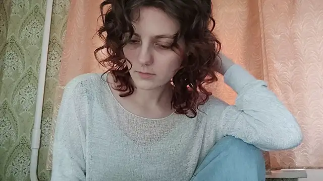 Snapshot of ShirleyNibbs chatting on 04.04.26 ShirleyNibbs online show from 04.04.26