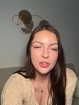 xLunaBliss online show from 04.01.26