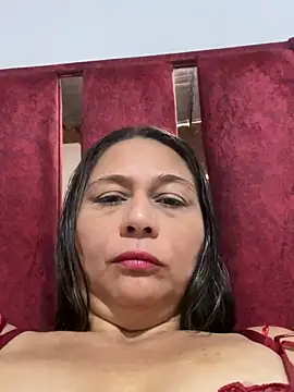 Snapshot of _violeta_99 chatting on 05.25.26 violeta 99 online show from 05.25.26