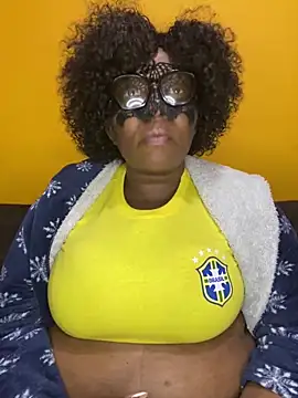 BoobsQueeen online show from 06.13.26