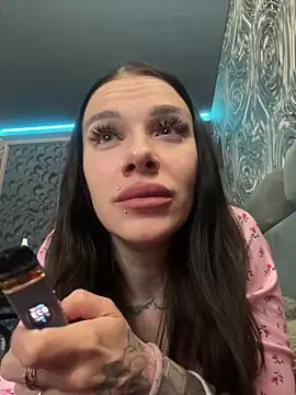 Maiden Of Pain online show from 03.30.26