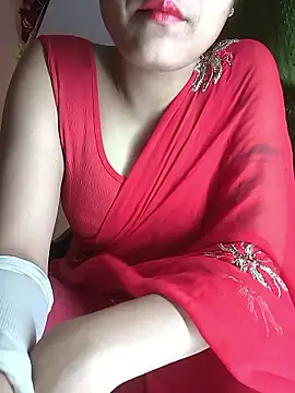 Snapshot of Curvy_Sanaya chatting on 04.04.26 Curvy Sanaya online show from 04.04.26