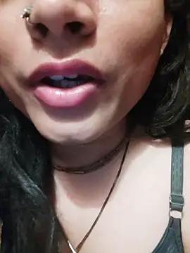 SweetTsAngel online show from 04.18.26