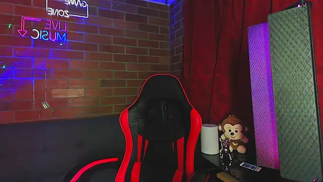 Snapshot of adisson2_ chatting on 03.31.26 adisson2 online show from 03.31.26