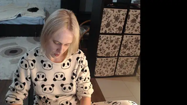 Snapshot of Sweet_hot_shrmp chatting on 04.26.26 Sweet hot shrmp online show from 04.26.26