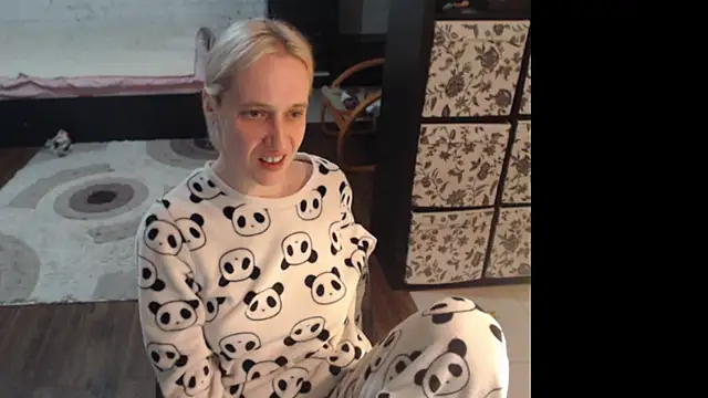 Snapshot of Sweet_hot_shrmp chatting on 05.02.26 Sweet hot shrmp online show from 05.02.26