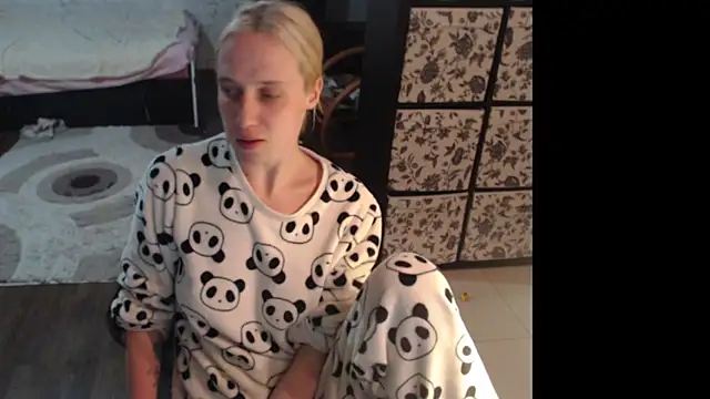 Snapshot of Sweet_hot_shrmp chatting on 05.04.26 Sweet hot shrmp online show from 05.04.26