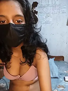 Snapshot of manu_babe chatting on 07.18.26 manu babe online show from 07.18.26