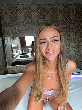 Snapshot of DirtyDebby chatting on 04.03.26 DirtyDebby online show from 04.03.26