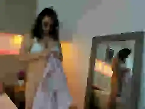 Ellaa honey online show from 04.04.26