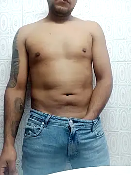 Snapshot of maicolvalejo4444 chatting on 05.01.26 maicolvalejo4444 online show from 05.01.26