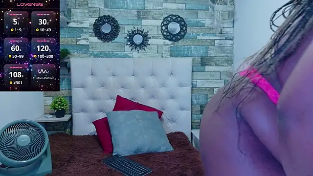 Skylernaomi online show from 05.18.26