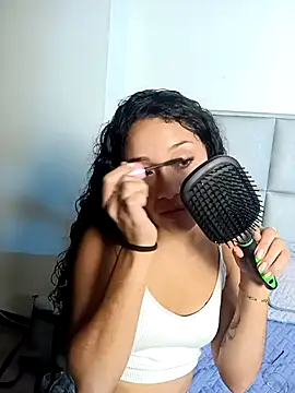 Snapshot of Isis_black chatting on 04.12.26 Isis black online show from 04.12.26