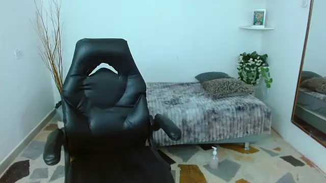 Valeriamora  online show from 04.01.26