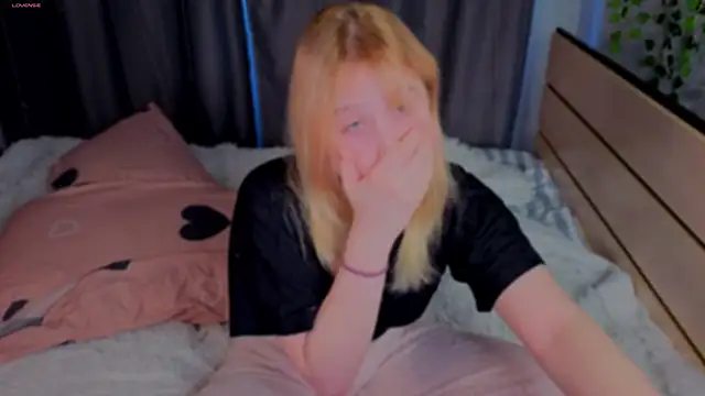 unburnedgirl online show from 05.22.26