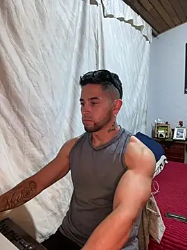 Sexmuscle17 online show from 06.30.26