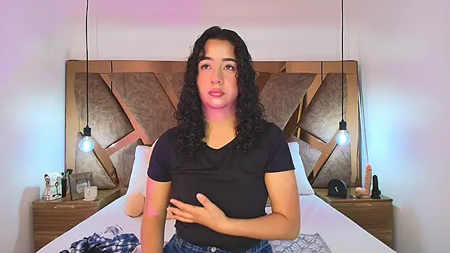 bella swwan  online show from 05.08.26
