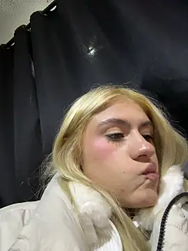 Lia fire online show from 05.31.26