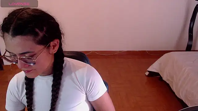 FreyaRouge online show from 04.20.26