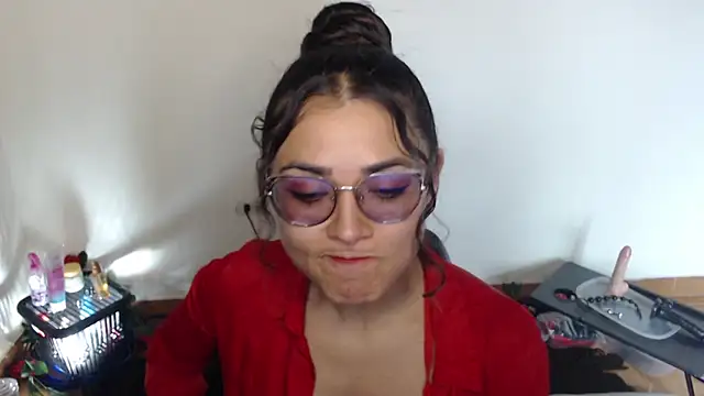 FreyaRouge online show from 06.12.26