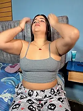 Snapshot of Salma_saad chatting on 05.30.26 Salma saad online show from 05.30.26