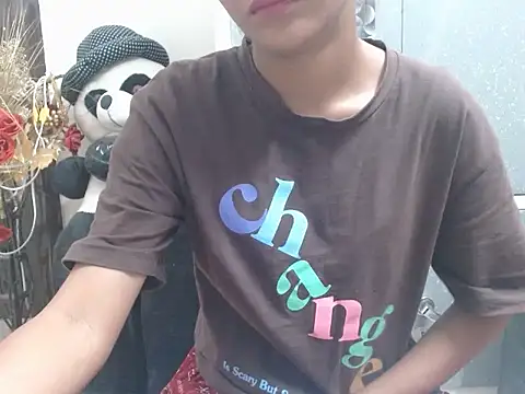 Nora81 online show from 04.21.26