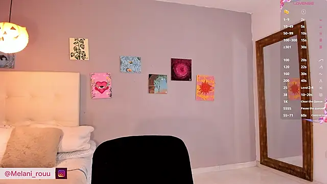 Melaniaa Roussee online show from 06.11.26