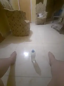 beebuzz0 online show from 04.16.26