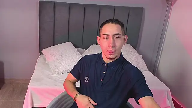 Snapshot of jhan_vassilis chatting on 04.04.26 jhan vassilis online show from 04.04.26