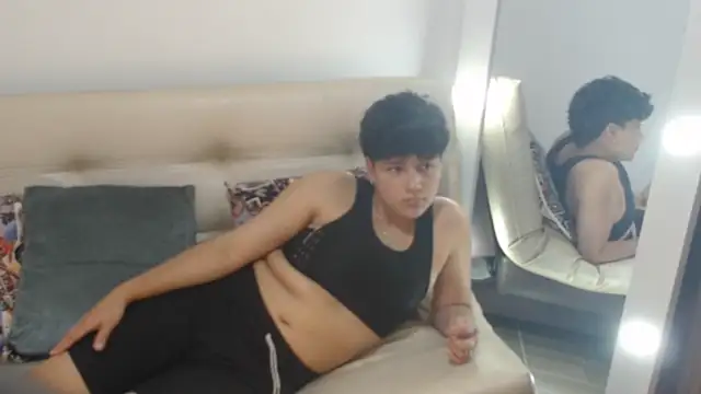 Snapshot of BlakeTaylor21 chatting on 04.14.26 BlakeTaylor21 online show from 04.14.26