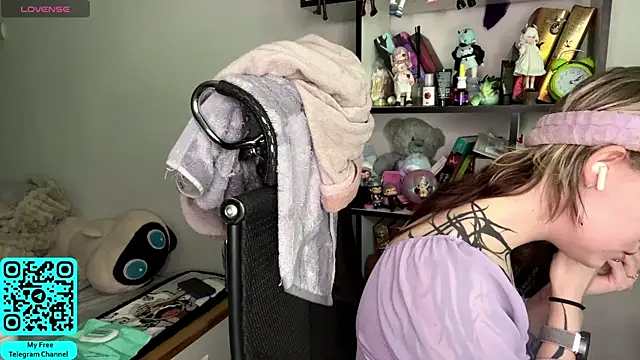 MadalynNosel online show from 06.06.26