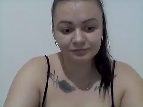 Snapshot of Daria1997 chatting on 04.15.26 Daria1997 online show from 04.15.26