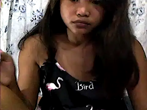 Snapshot of AsianPinay18 chatting on 04.27.26 AsianPinay18 online show from 04.27.26