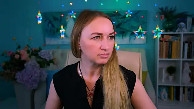 Snapshot of MiaHarrison_ chatting on 04.04.26 MiaHarrison online show from 04.04.26