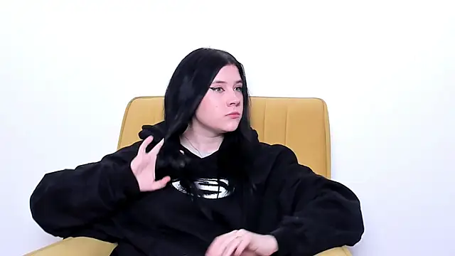 Snapshot of BarbarFinkley chatting on 04.02.26 BarbarFinkley online show from 04.02.26