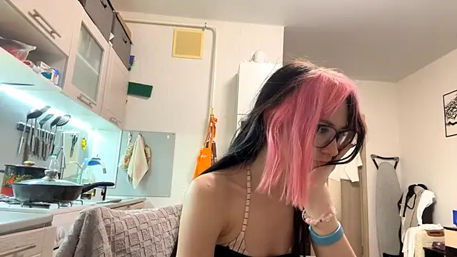 WifeAileen online show from 05.19.26