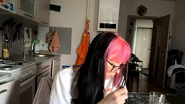 WifeAileen online show from 05.31.26
