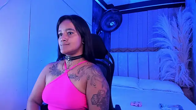 Snapshot of LexiAdamss chatting on 04.08.26 LexiAdamss online show from 04.08.26