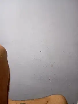 Snapshot of thhand chatting on 04.06.26 thhand online show from 04.06.26