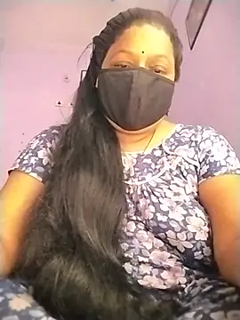 Snapshot of PINKI_024 chatting on 06.19.26 PINKI 024 online show from 06.19.26