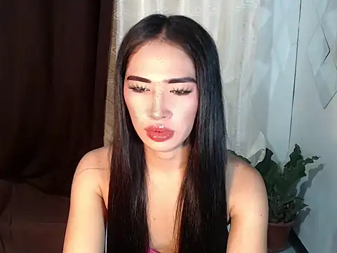 urasiankylie online show from 05.18.26