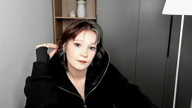 Snapshot of BettieBagwill chatting on 04.05.26 BettieBagwill online show from 04.05.26