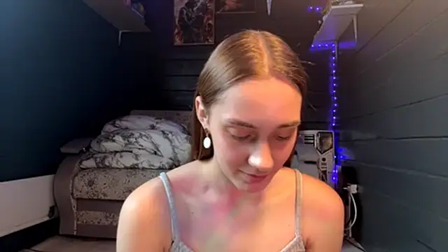 CoreenGau online show from 04.16.26