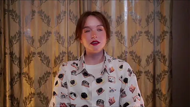 Snapshot of ElbaMarvier chatting on 04.08.26 ElbaMarvier online show from 04.08.26