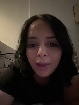 MiaKittyx0 online show from 05.08.26