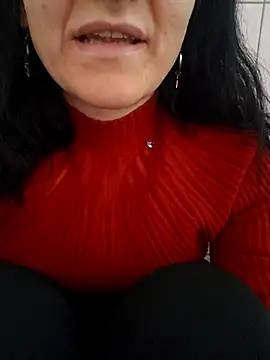 Snapshot of sara_41 chatting on 04.19.26 sara 41 online show from 04.19.26