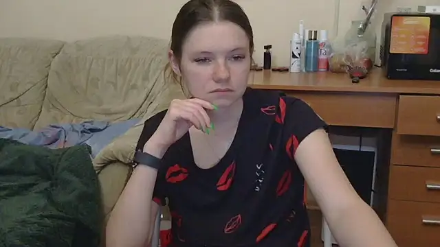 Snapshot of JessicaHolland1 chatting on 05.19.26 JessicaHolland1 online show from 05.19.26